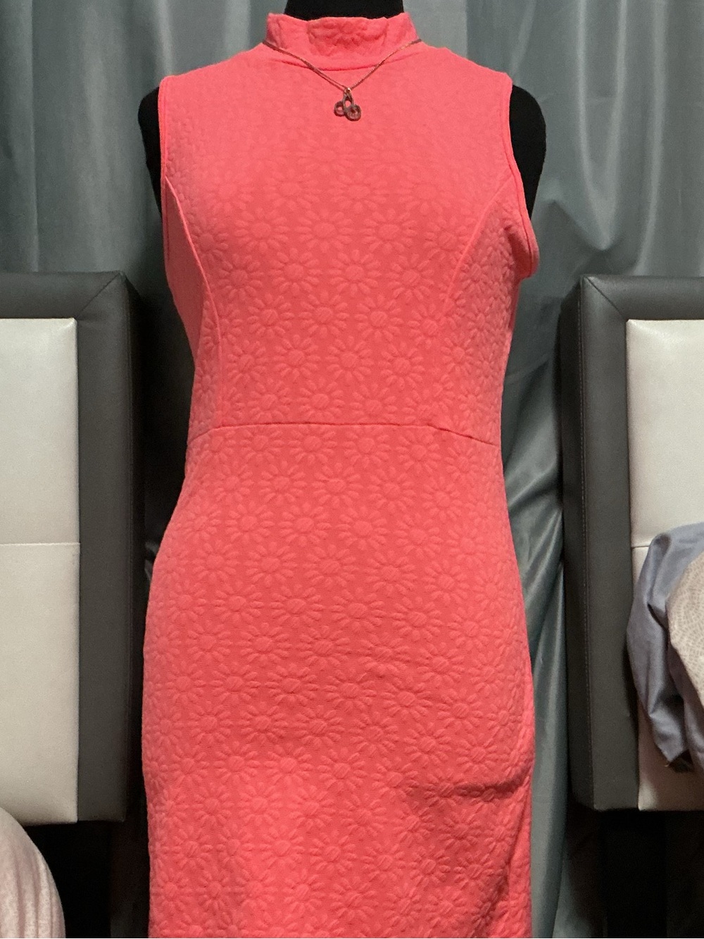 Jasmine Coral Sleeveless Floral-Textured Sheath Dress
